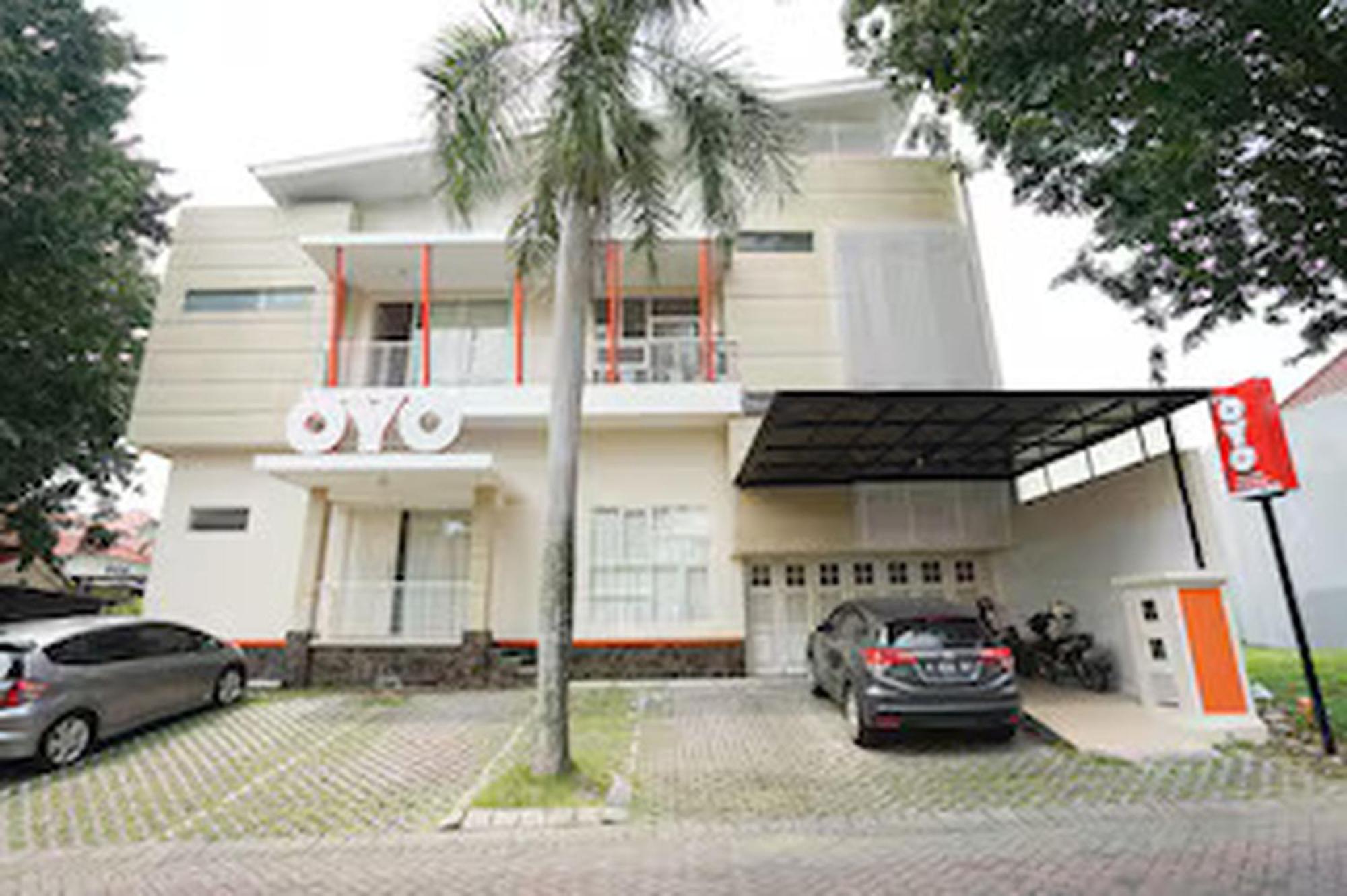 Oyo 782 Menjangan Residence At Citraland 1 Surabaja Exteriér fotografie